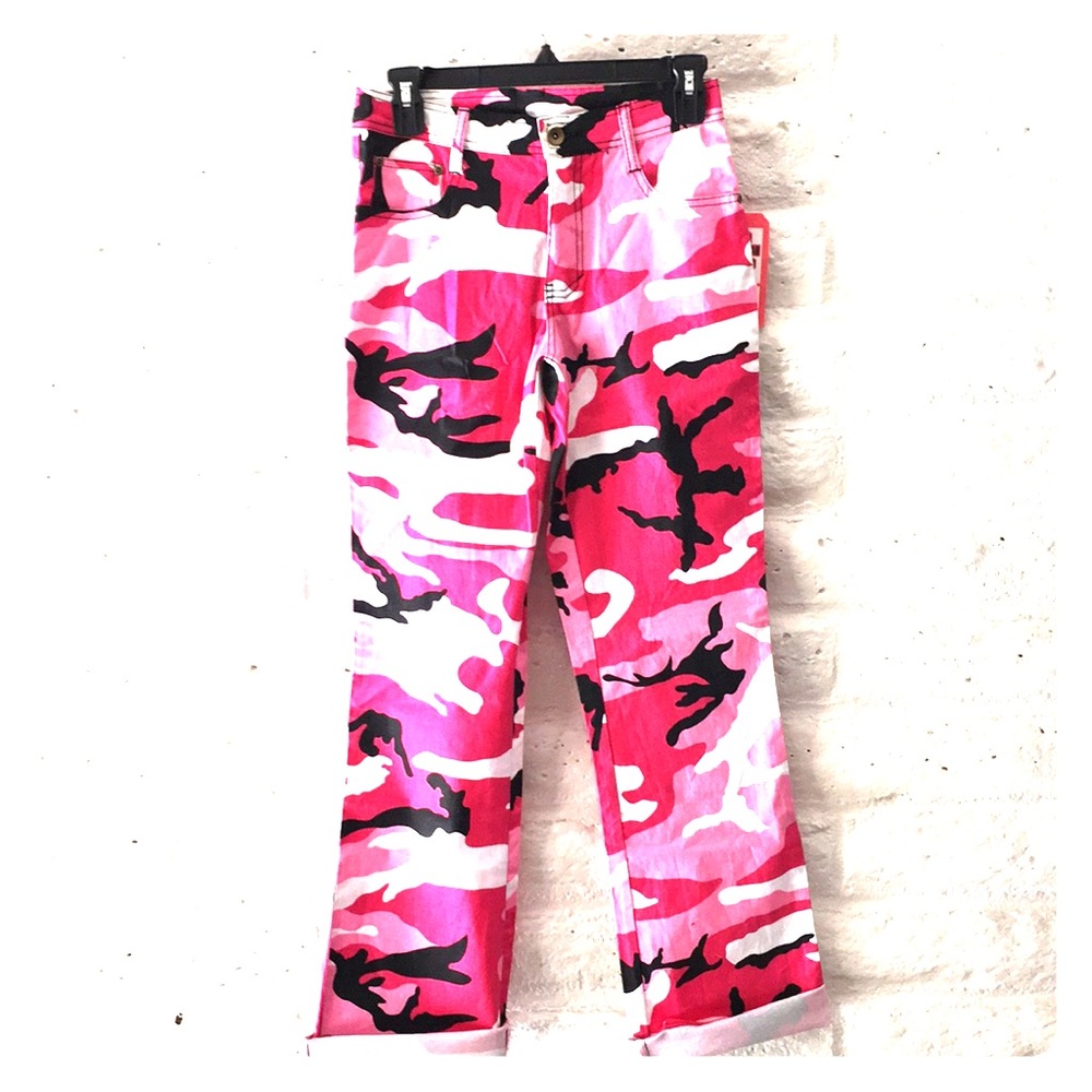 Rothco NWT pink camouflage stretch flare pants